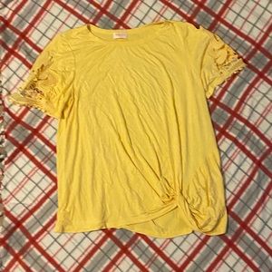 Hailey & Co Yellow shirt